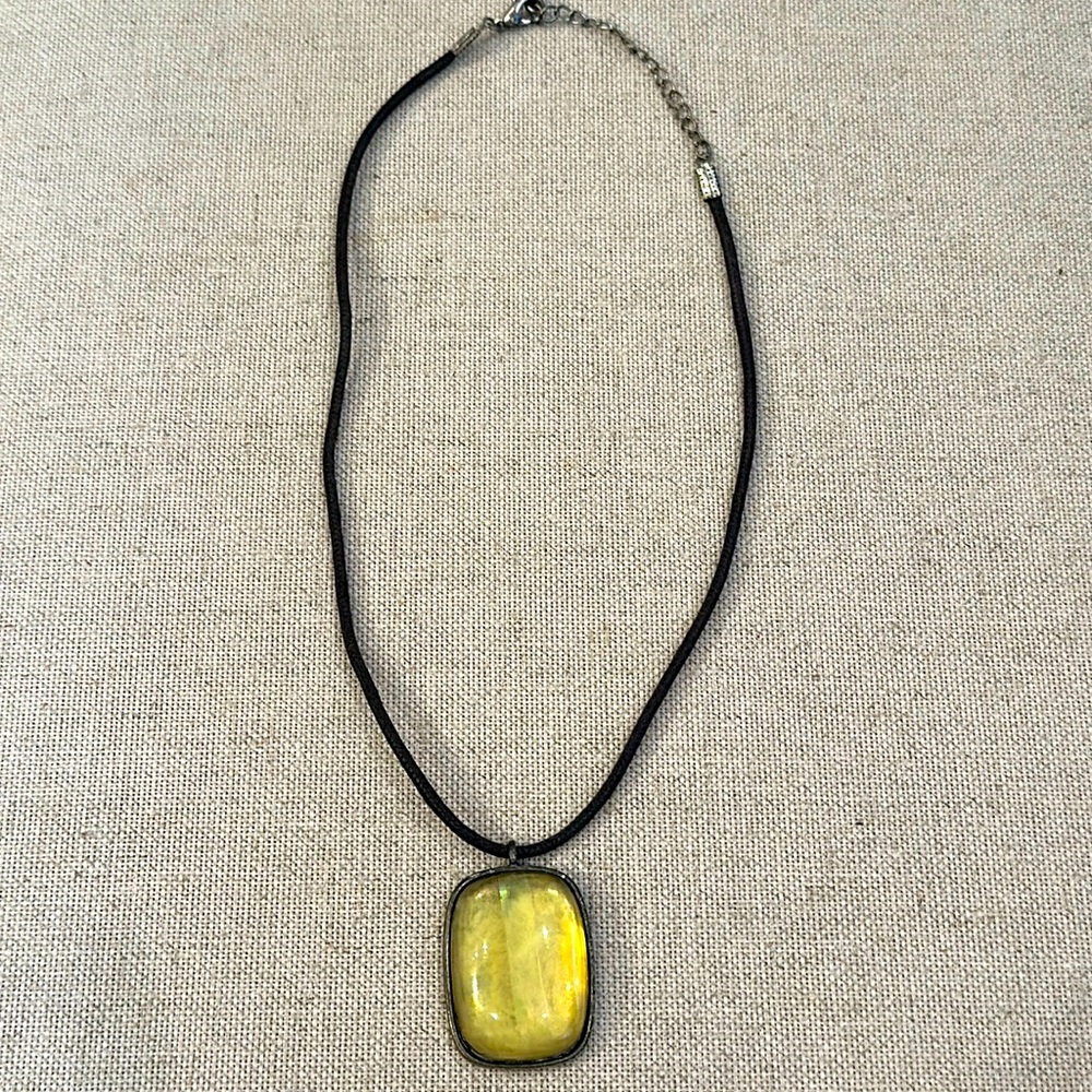 Pendant necklace